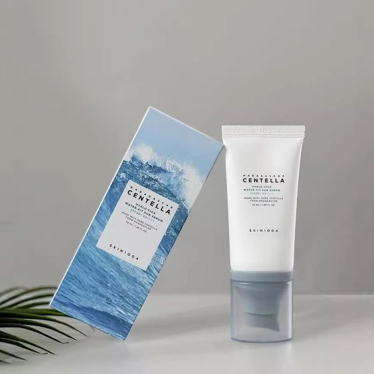 SKIN1004 - MADAGASCAR CENTELLA HYALU-CICA WATER-FIT SUN SERUM SPF50ML